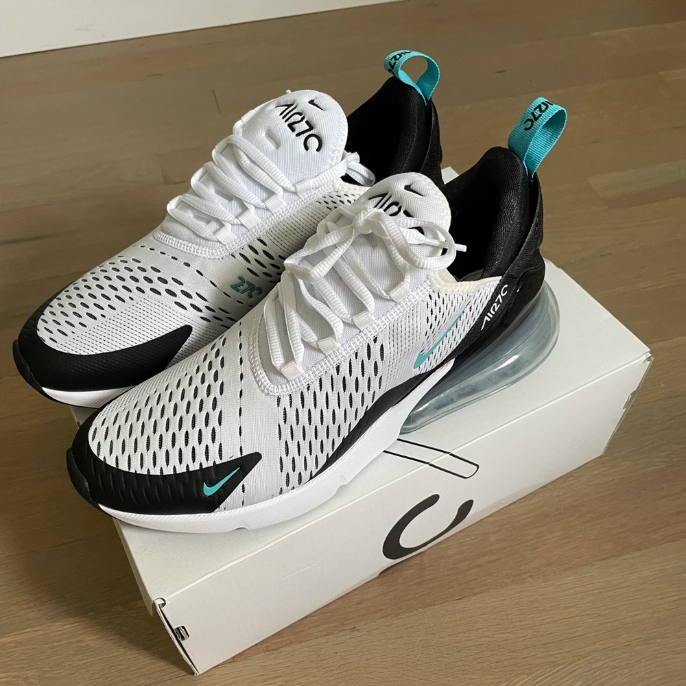 100% Authentic - Men’s AirMax 270 - size 10